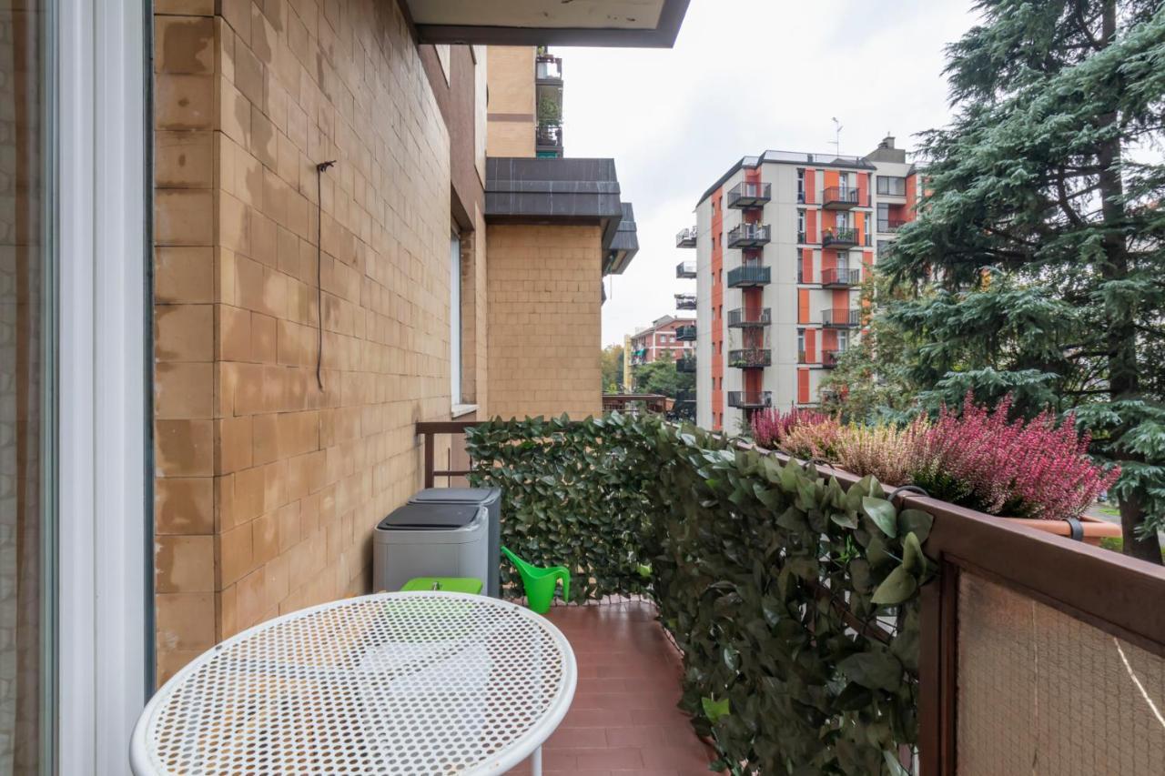 Mimmi Apartment Zurigo 12 Milan Bagian luar foto