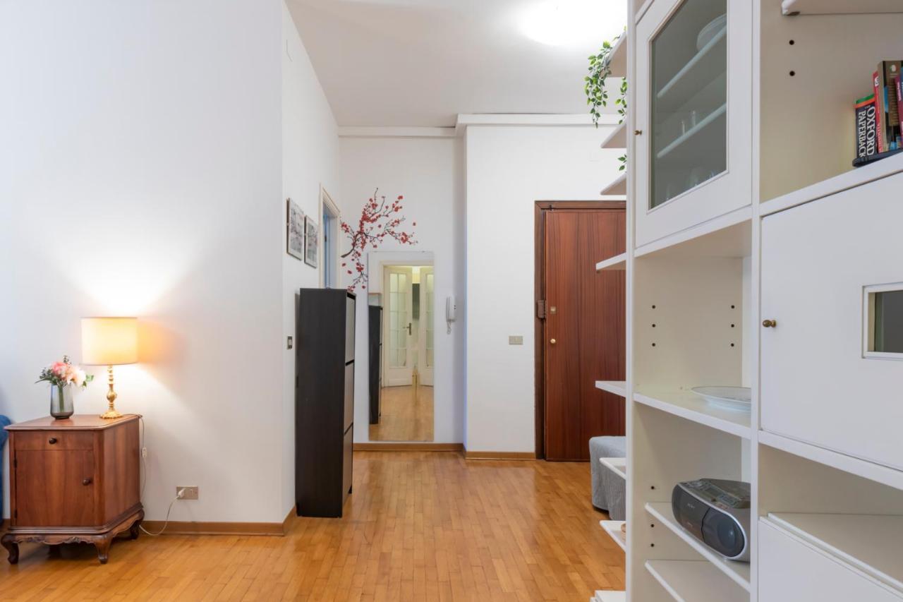 Mimmi Apartment Zurigo 12 Milan Bagian luar foto